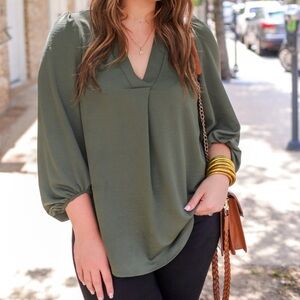 Olive Jess Lea Green Women's Top